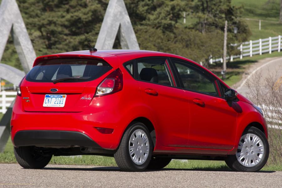  Ford Fiesta 1.0L EcoBoost 2014 года  (фото 2 из 23)